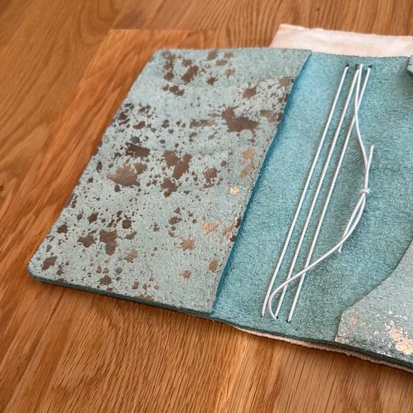 Chic Sparrow A5 Snap Closure Notebook Journal - Special Edition - Picture 4 of 7